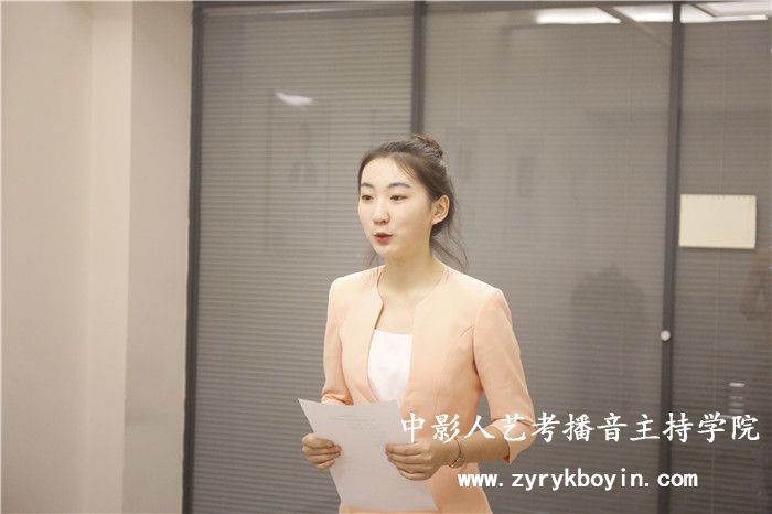 文藝作品演播 自備稿件